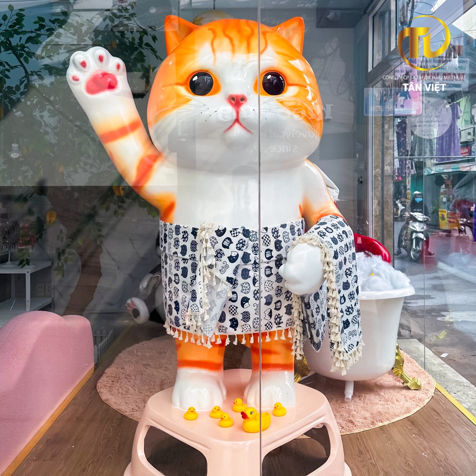 Mô hình mèo nhựa bằng composite