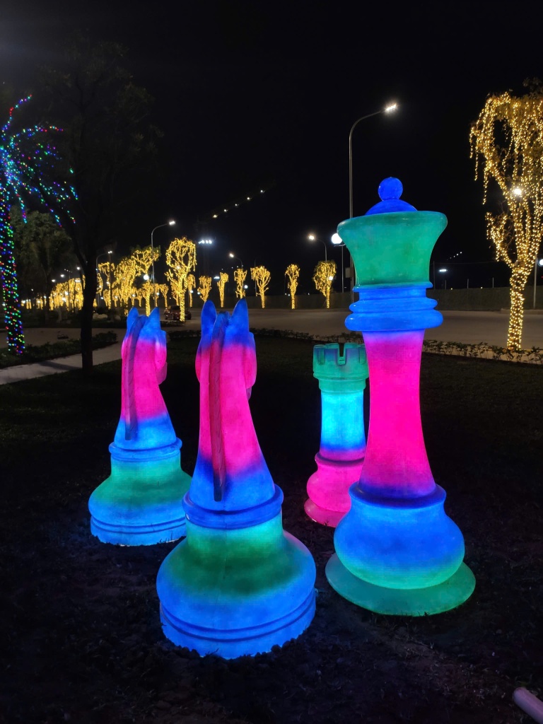 Artwork cờ vua xuyên sáng